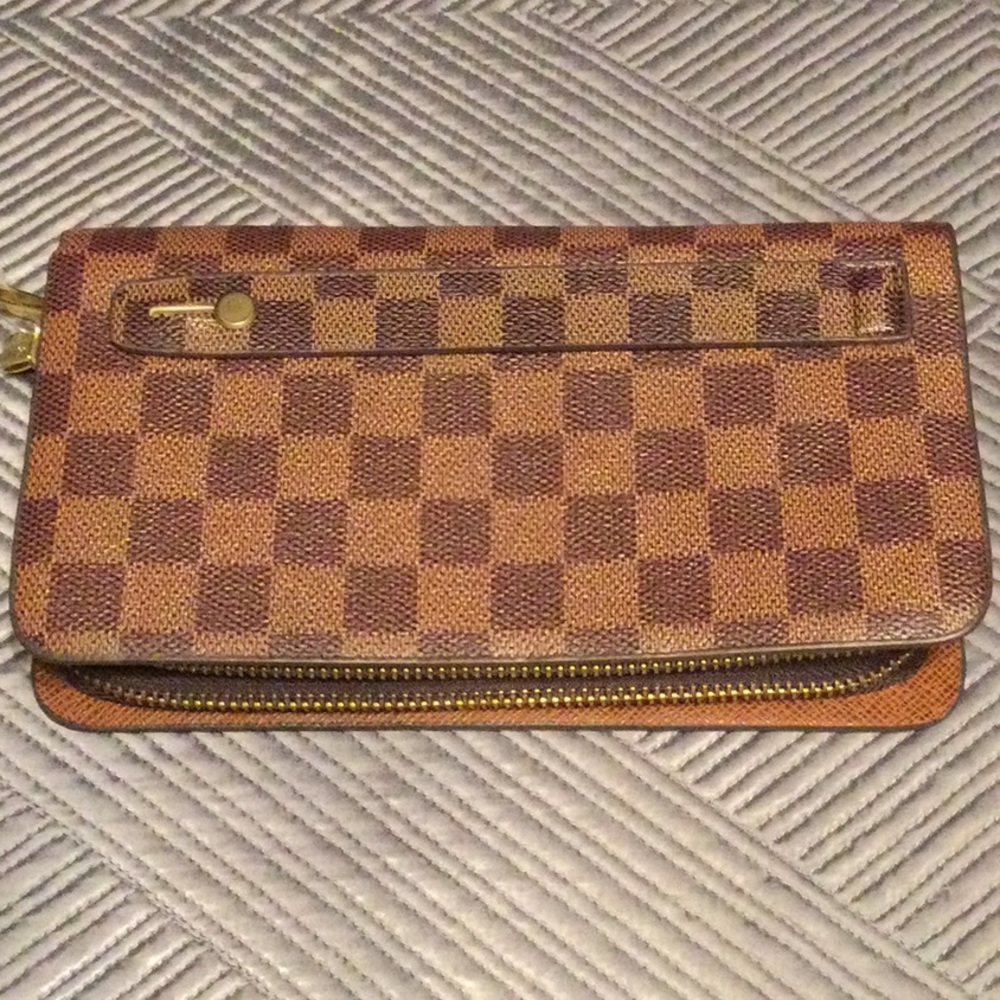 Daigisi tan and brown wallet for women
